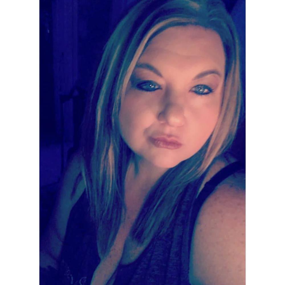 Meet your Posher, Candi